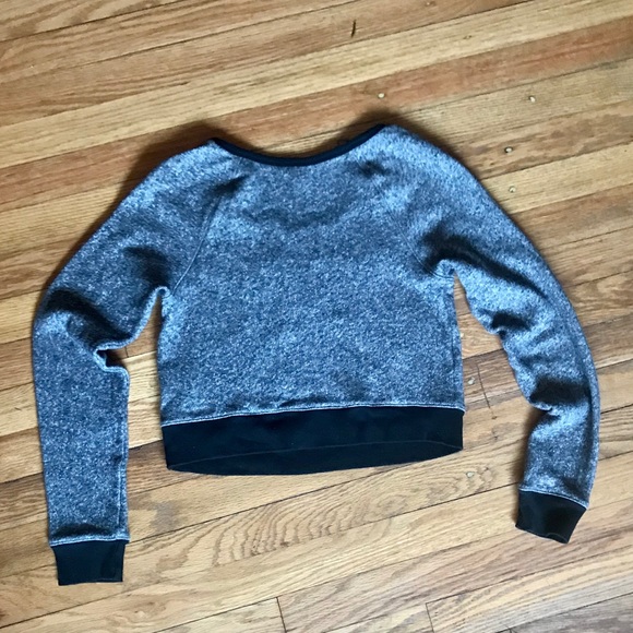 Express Cropped Sweatshirt w/Sequin and Lace Tiger - Picture 6 of 6